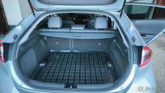 Hyundai Ioniq Electic 28kwh Premium SE, BEV, Super stav - 11