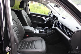 Volkswagen Touareg 3.0 V6 TDI SCR Elegance 4Motion, 1.majite - 11