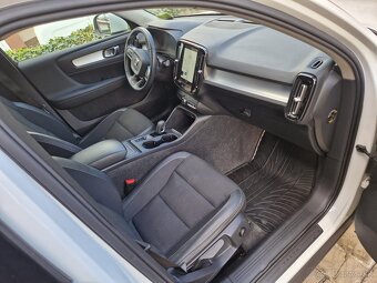 Volvo XC40 - 11