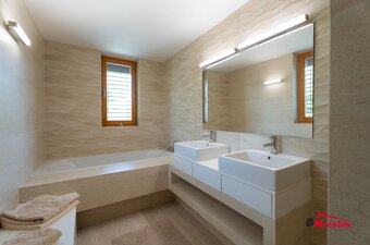 Moderná vila s prémiovým vybavením a investičným potenciálom - 11