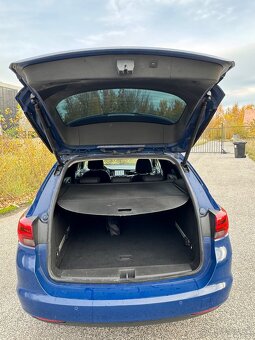 Opel astra sports tourer combi - 11