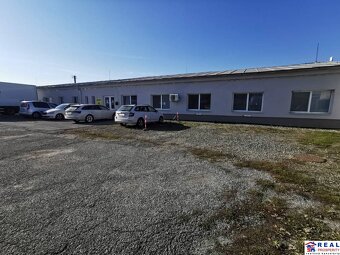 STROJNÍCKA:  SKLAD č.4 - 228 m2,sociálne záz.,kanc.+spev. pl - 11