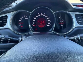 Kia Ceed 1.6 CRDi VGT - 11