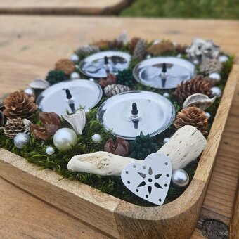 Adventné svietniky a machové obrazy - 11