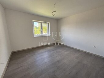 MODERNÝ 4-IZBOVÝ RODINNÝ DOM DEŽERICE - 11