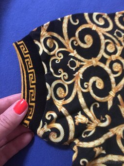 NOVÉ VERSACE young medusa original tricko S/Mo - 11