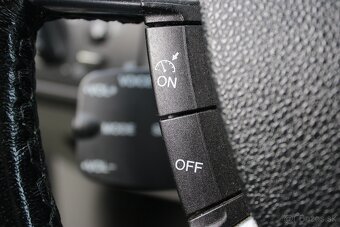 FORD FOCUS 1,6i BENZÍN 74KW/101PS - 11