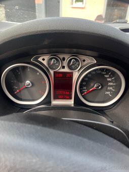 Ford Kuga 2.0 TDCI 4x4 - 11