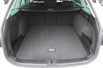 Volkswagen Passat Variant 2,0 TDi DSG 140 kW BUSINESS 4MOTIO - 11