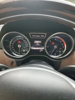 Mercedes Benz ML 350 - 11