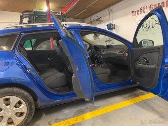 Renault megan III grandtour - 11