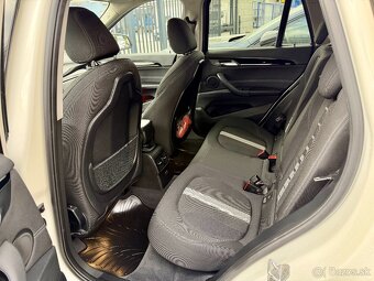 BMW X1 sDrive20i Sportline - 11