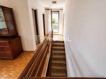 PRIESTRANNÉ BÝVANIE V POKOJNEJ LOKALITE SNINY - 11