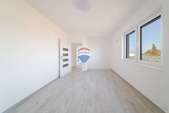 Na predaj: Takmer pasívny rodinný dom v prestížnej lokalite  - 11