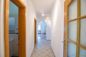 RODINNÝ DOM  |  VEĽKÝ POZEMOK  |  RUŽINOV - 11