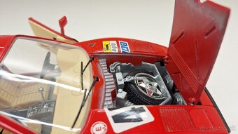 1:18 FERRARI GTO 84 No. 40 - 11