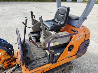 Minibáger Hitachi FH15. 2x lyžica - 11