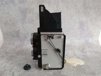 Starý československý fotoaparát Flexaret VII s krabici a pou - 11