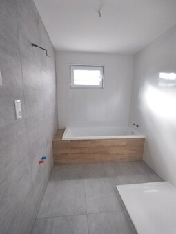 NA PREDAJ NOVOSTAVBA V ZLATÝCH MORAVCIACH - 11