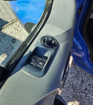 Renault Trafic 2.0 Passenger 2014 84kw 9miest klima odpi DPH - 11