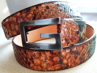 luxusný opasok, okuliare Ray-BAN, Montblanc,  peňaženky - 11