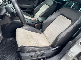 Volkswagen Passat Variant 2.0 BiTDI  Highline 4MOTION - 11