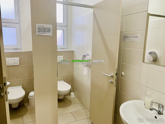 Prenájom kancelária 43 m2, 3. poschodie, Jarková 14 - 11