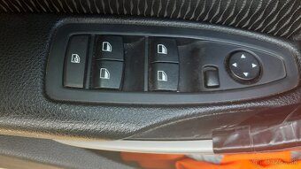 Predam BMW 318d F31 rok 10/2013 - 11