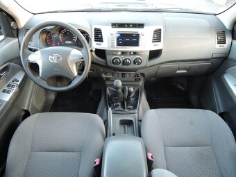 Toyota Hilux 2,5 D-4D 4x4 1.maj ČR HardTop DPH 2013 - 11
