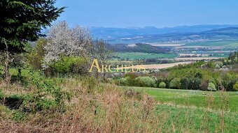 ROZĽAHLÝ STAVEBNÝ POZEMOK 12 032 M2, ZVOLEN OKOLIE - 11
