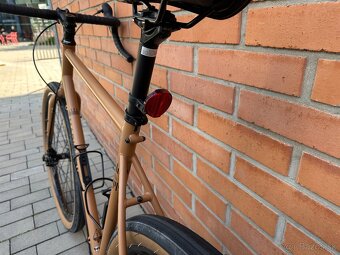 NÁDHERNÝ gravel bicykel MARIN Nicasio+ v pieskovej ako NOVÝ - 11