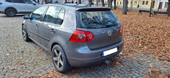 Volkswagen Golf 5 - 11