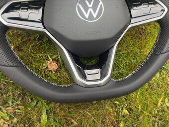 R line dotykový kožený - vyhrievaný - VOLANT VOLKSWAGEN - 11