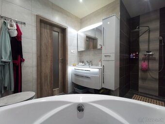 Útulný bungalov - altánok, záhradný domček, garáž - GEČA - 11