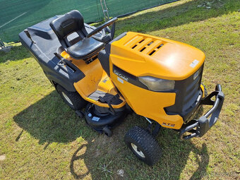 Predám traktorovú kosačku, záhradný traktor Cub Cadet xt2 - 11
