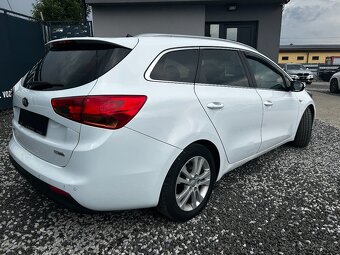 Kia Cee´d SW 1.4 CVVT - 11