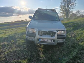 Opel Frontera, ročník 2003..karoséria AC kombi. 2,2 Tdi 88kw - 11