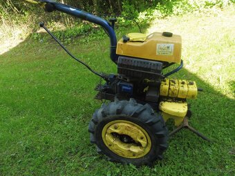 predám malotraktor agzat s náradím - 11