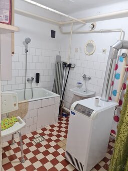 3.izb RD Drahovce Slnečný pozemok - 11