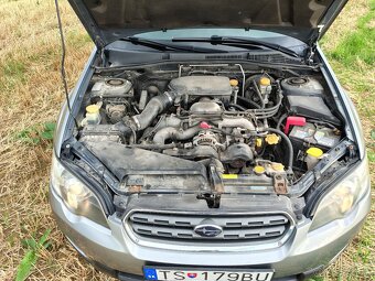 Subaru Outback 2,5 benzín - 11