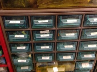 ZACINAJUCI RADIO-ELEKTRONIKA AMATERI...POZOR - 11