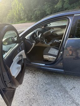 Opel Insignia 1.8 - 11