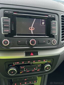 Volkswagen Sharan 2.0 CR 103kW,2011,7miest,keyless,210000km - 11