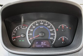 Hyundai i10 1.2i 16V DOHC Comfort A/T - 11
