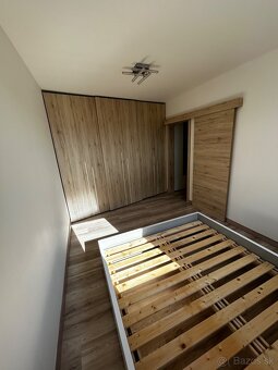 Slnečný podkrovný 2 izb. byt - Žilina, Hájik - 11