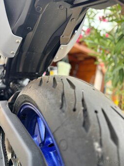 YAMAHA MT - 11