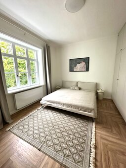 Štýlový, kompletne zrekonštruovaný 3-izbový byt na prenájom  - 11