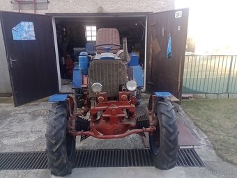 Predám traktor - 11