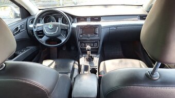 ŠKODA SUPERB COMBI 2.0 TDI. - 11