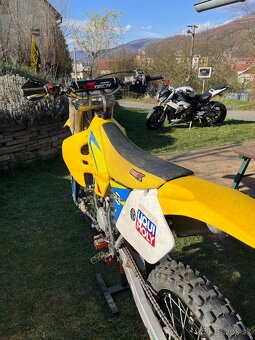 Suzuki rm 125 - 11